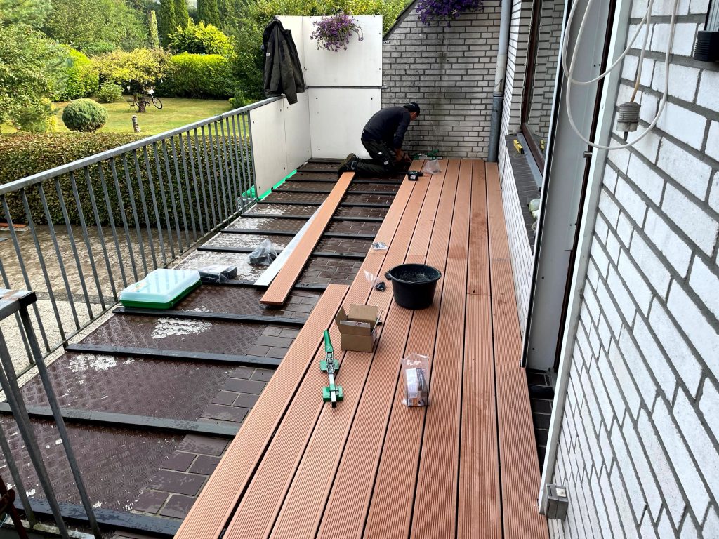 wpc hochterasse im bau
